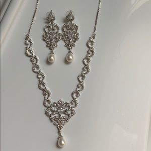 Silver necklaces and earrings set